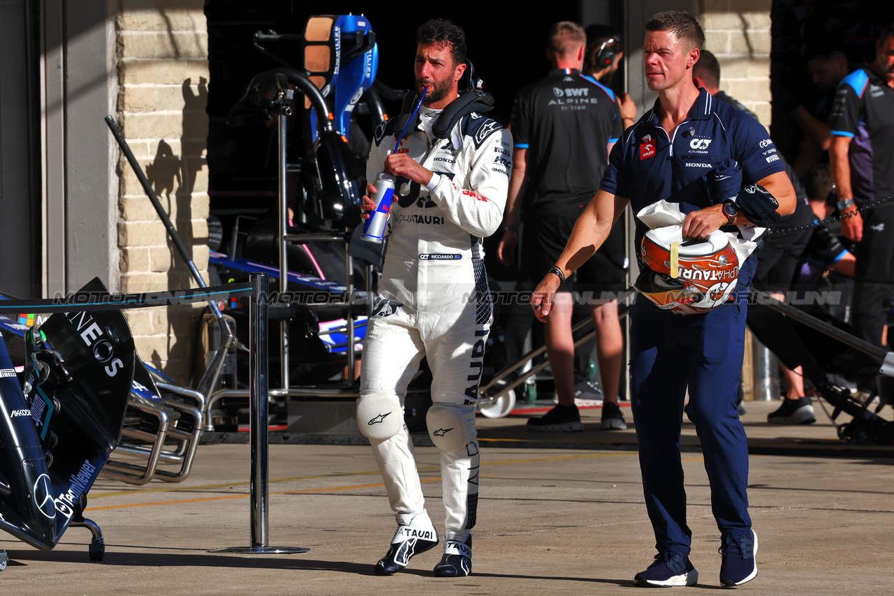 GP STATI UNITI, Daniel Ricciardo (AUS) AlphaTauri.

20.10.2023. Formula 1 World Championship, Rd 19, United States Grand Prix, Austin, Texas, USA, Qualifiche Day

- www.xpbimages.com, EMail: requests@xpbimages.com © Copyright: Batchelor / XPB Images