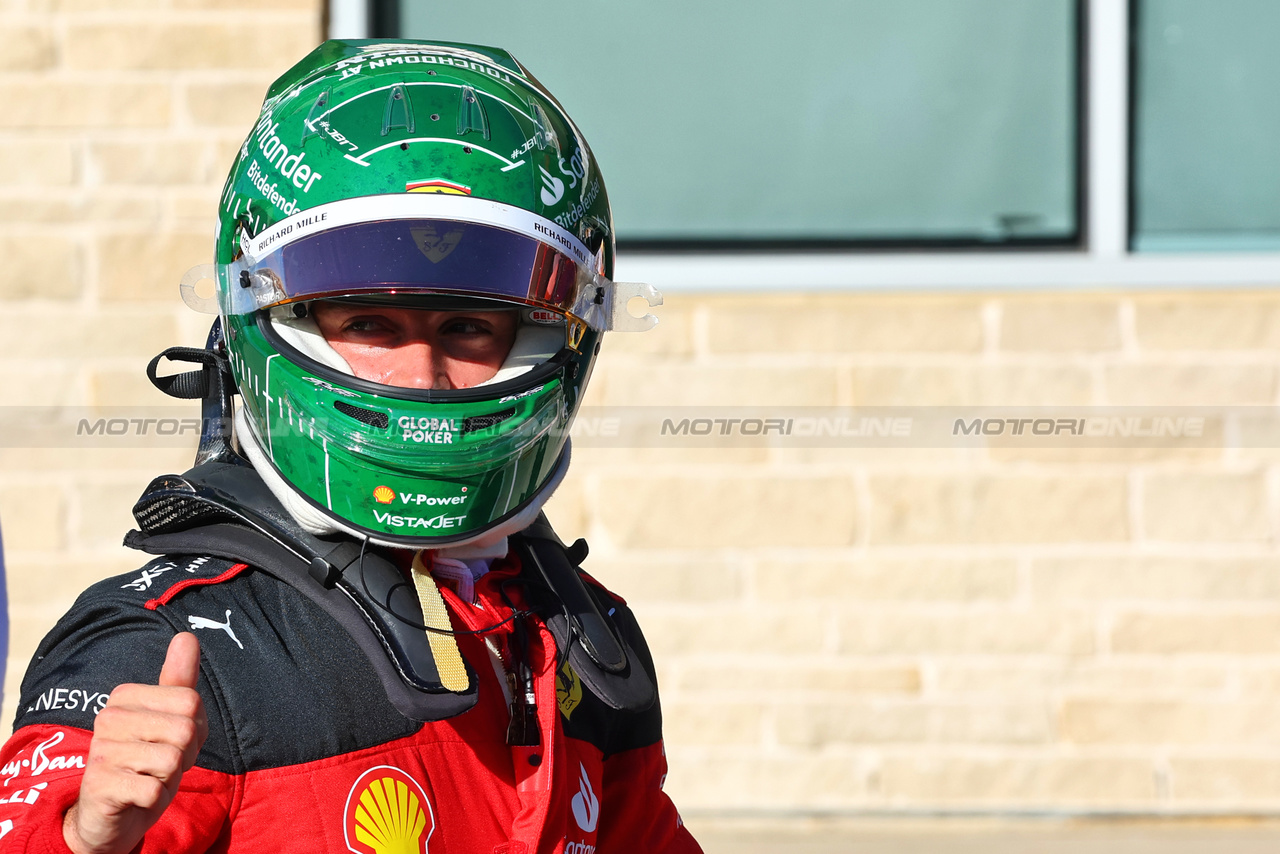 GP STATI UNITI, Charles Leclerc (MON) Ferrari celebrates his pole position in qualifying parc ferme.

20.10.2023. Formula 1 World Championship, Rd 19, United States Grand Prix, Austin, Texas, USA, Qualifiche Day

- www.xpbimages.com, EMail: requests@xpbimages.com © Copyright: Batchelor / XPB Images