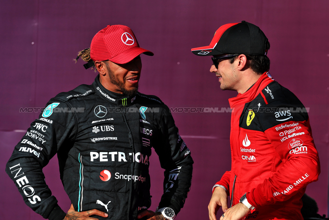 GP STATI UNITI, (L to R): third placed Lewis Hamilton (GBR) Mercedes AMG F1 in qualifying parc ferme with pole sitter Charles Leclerc (MON) Ferrari.

20.10.2023. Formula 1 World Championship, Rd 19, United States Grand Prix, Austin, Texas, USA, Qualifiche Day

- www.xpbimages.com, EMail: requests@xpbimages.com © Copyright: Moy / XPB Images
