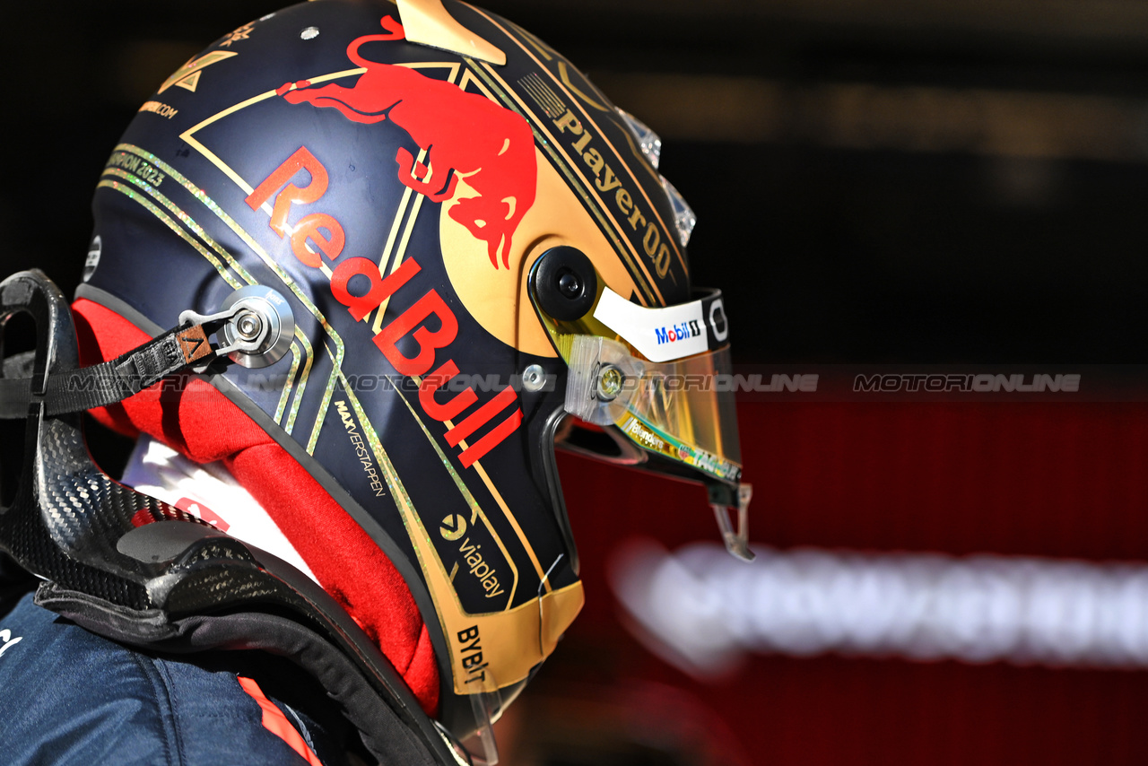 GP STATI UNITI, Max Verstappen (NLD) Red Bull Racing in qualifying parc ferme.

20.10.2023. Formula 1 World Championship, Rd 19, United States Grand Prix, Austin, Texas, USA, Qualifiche Day

- www.xpbimages.com, EMail: requests@xpbimages.com © Copyright: Price / XPB Images