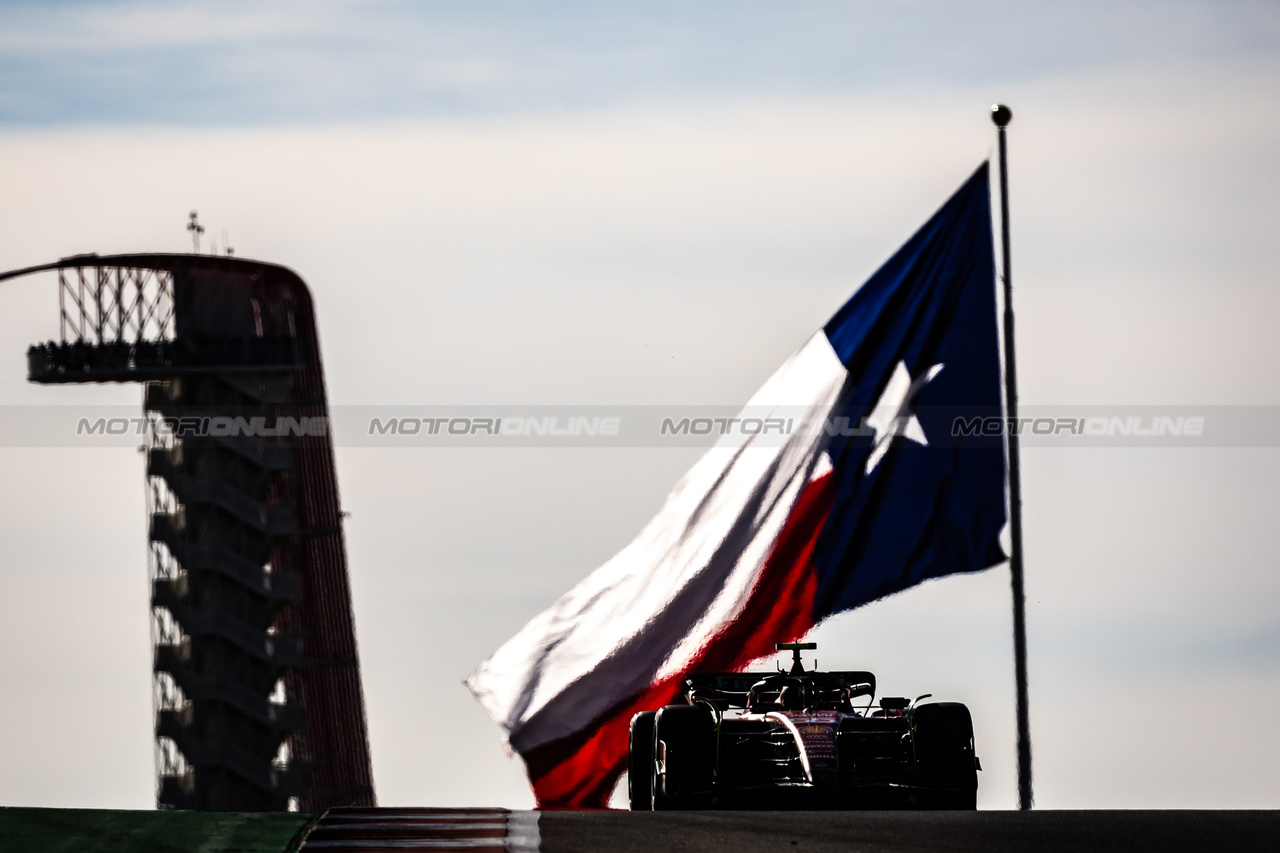 GP STATI UNITI, Carlos Sainz Jr (ESP) Ferrari SF-23.

20.10.2023. Formula 1 World Championship, Rd 19, United States Grand Prix, Austin, Texas, USA, Qualifiche Day

- www.xpbimages.com, EMail: requests@xpbimages.com © Copyright: Bearne / XPB Images
