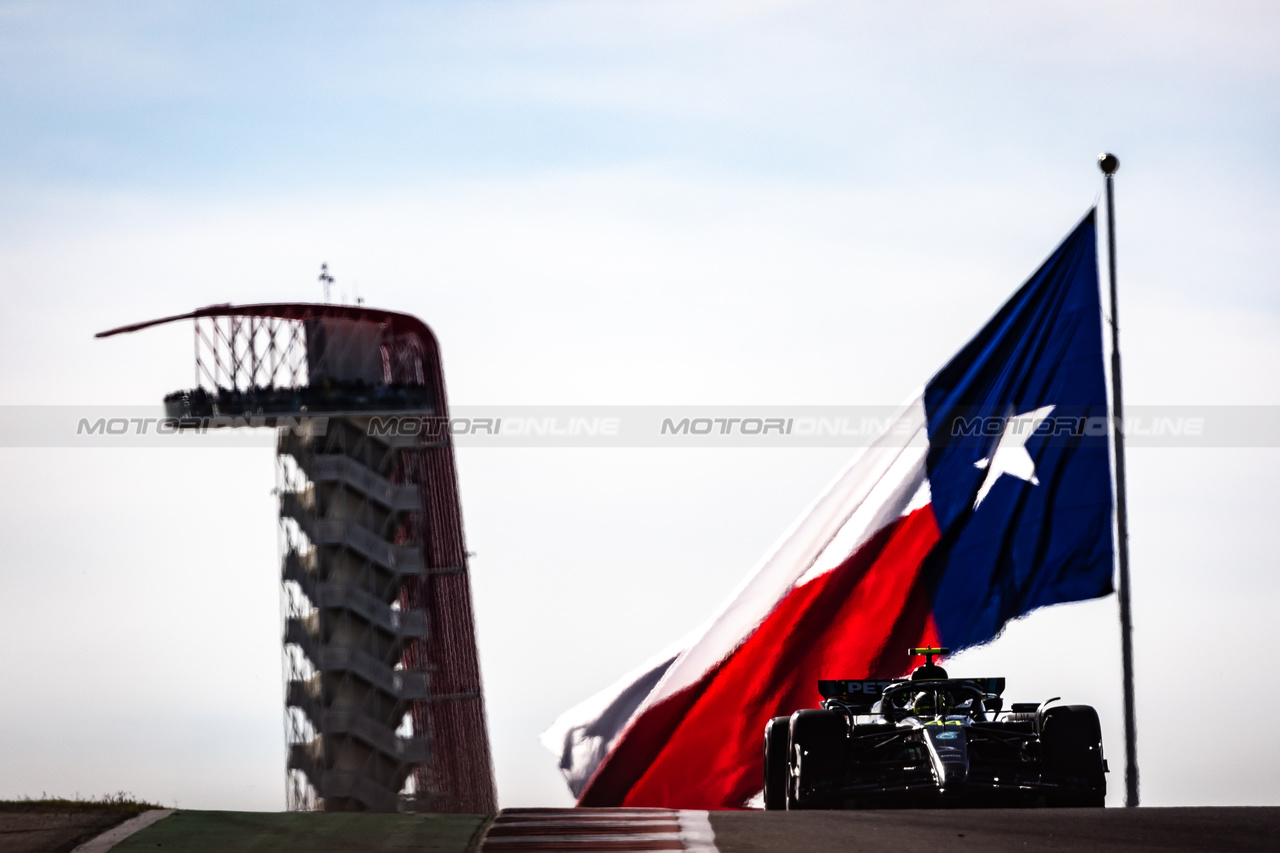 GP STATI UNITI, Lewis Hamilton (GBR) Mercedes AMG F1 W14.

20.10.2023. Formula 1 World Championship, Rd 19, United States Grand Prix, Austin, Texas, USA, Qualifiche Day

- www.xpbimages.com, EMail: requests@xpbimages.com © Copyright: Bearne / XPB Images