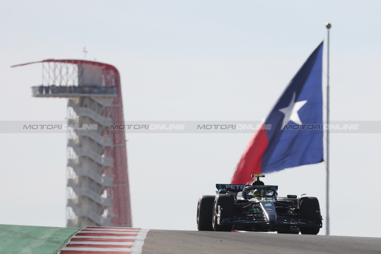 GP STATI UNITI, Lewis Hamilton (GBR) Mercedes AMG F1 W14.

20.10.2023. Formula 1 World Championship, Rd 19, United States Grand Prix, Austin, Texas, USA, Qualifiche Day

- www.xpbimages.com, EMail: requests@xpbimages.com © Copyright: Bearne / XPB Images