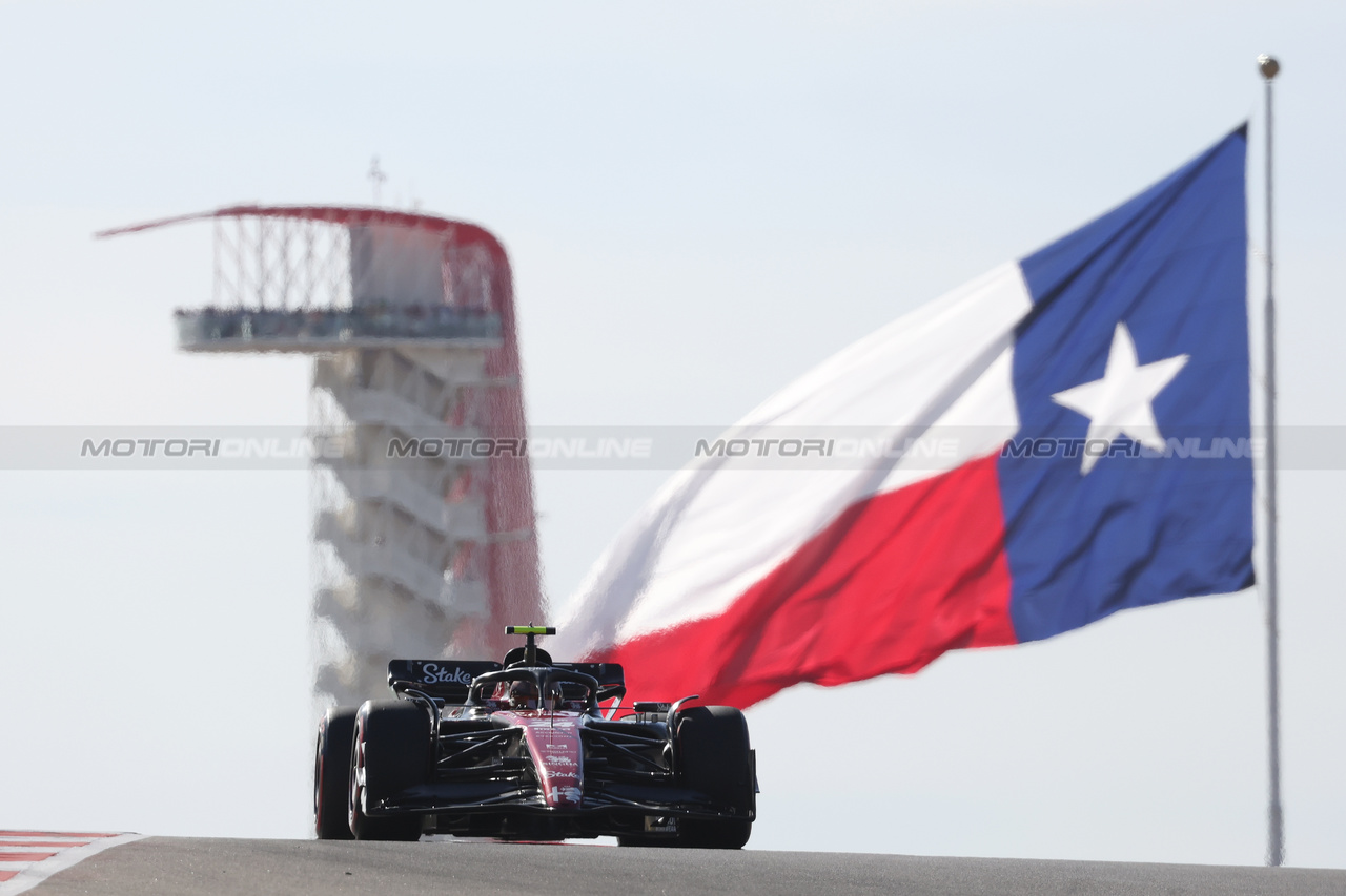 GP STATI UNITI, Zhou Guanyu (CHN) Alfa Romeo F1 Team C43.

20.10.2023. Formula 1 World Championship, Rd 19, United States Grand Prix, Austin, Texas, USA, Qualifiche Day

- www.xpbimages.com, EMail: requests@xpbimages.com © Copyright: Bearne / XPB Images