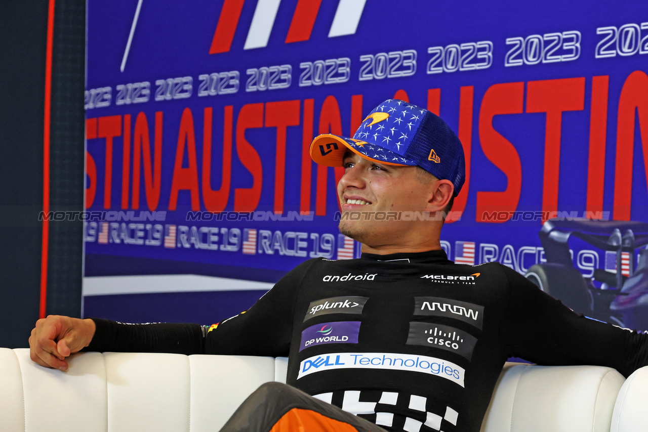 GP STATI UNITI, Lando Norris (GBR) McLaren in the post qualifying FIA Press Conference.

20.10.2023. Formula 1 World Championship, Rd 19, United States Grand Prix, Austin, Texas, USA, Qualifiche Day

- www.xpbimages.com, EMail: requests@xpbimages.com © Copyright: Bearne / XPB Images