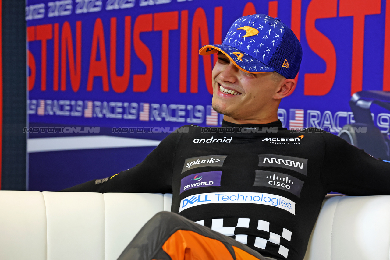 GP STATI UNITI, Lando Norris (GBR) McLaren in the post qualifying FIA Press Conference.

20.10.2023. Formula 1 World Championship, Rd 19, United States Grand Prix, Austin, Texas, USA, Qualifiche Day

- www.xpbimages.com, EMail: requests@xpbimages.com © Copyright: Bearne / XPB Images