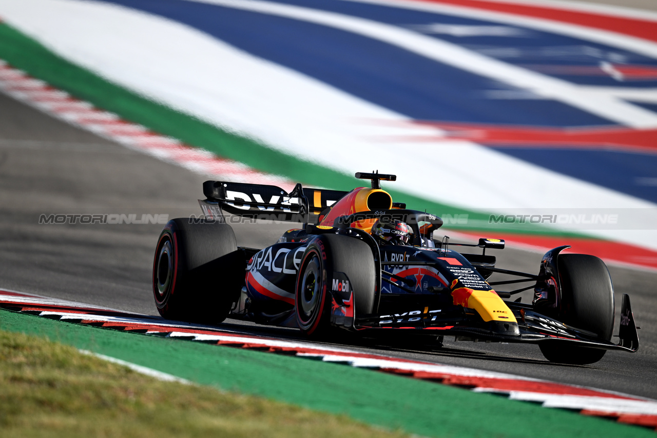 GP STATI UNITI, Max Verstappen (NLD) Red Bull Racing RB19.

20.10.2023. Formula 1 World Championship, Rd 19, United States Grand Prix, Austin, Texas, USA, Qualifiche Day

- www.xpbimages.com, EMail: requests@xpbimages.com © Copyright: Price / XPB Images