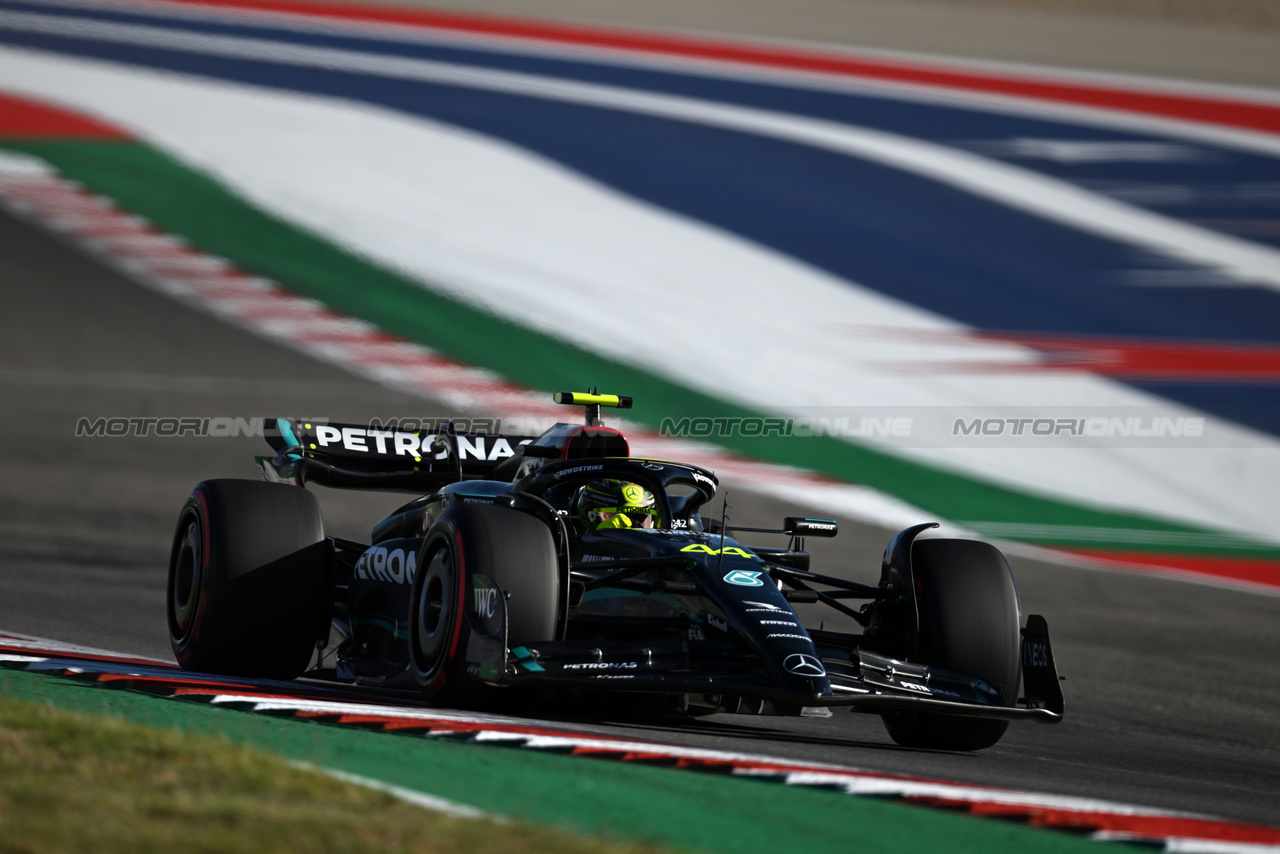GP STATI UNITI, Lewis Hamilton (GBR) Mercedes AMG F1 W14.

20.10.2023. Formula 1 World Championship, Rd 19, United States Grand Prix, Austin, Texas, USA, Qualifiche Day

- www.xpbimages.com, EMail: requests@xpbimages.com © Copyright: Price / XPB Images