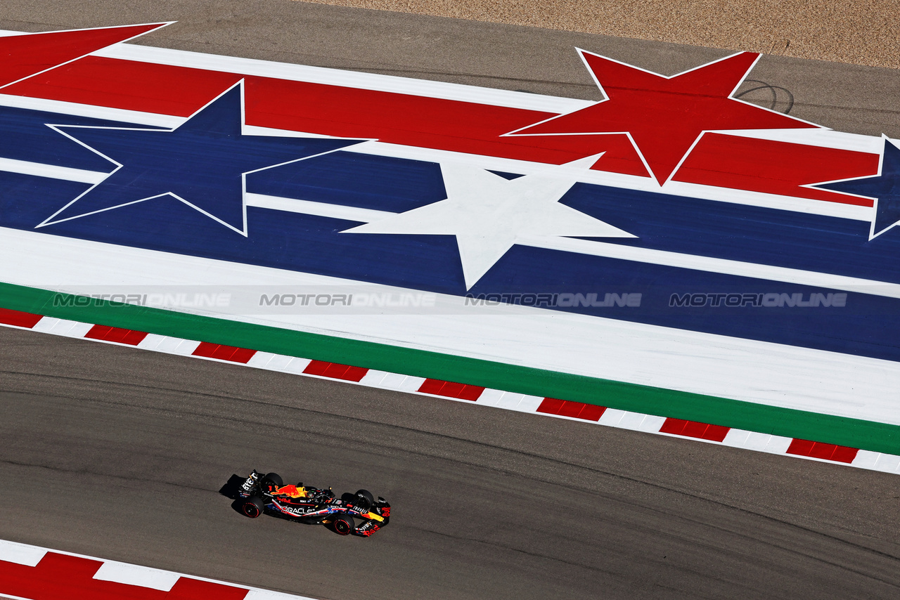 GP STATI UNITI, Max Verstappen (NLD) Red Bull Racing RB19.

20.10.2023. Formula 1 World Championship, Rd 19, United States Grand Prix, Austin, Texas, USA, Qualifiche Day

- www.xpbimages.com, EMail: requests@xpbimages.com © Copyright: Moy / XPB Images