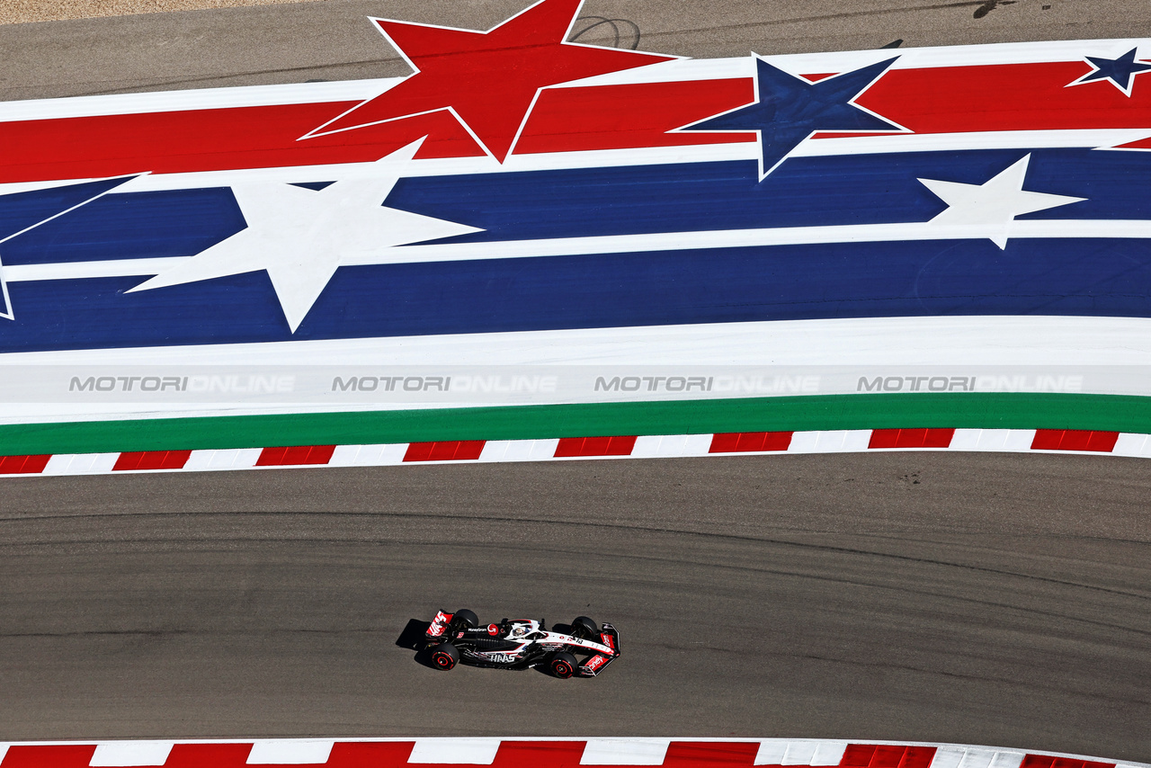 GP STATI UNITI, Kevin Magnussen (DEN) Haas VF-23.

20.10.2023. Formula 1 World Championship, Rd 19, United States Grand Prix, Austin, Texas, USA, Qualifiche Day

- www.xpbimages.com, EMail: requests@xpbimages.com © Copyright: Moy / XPB Images