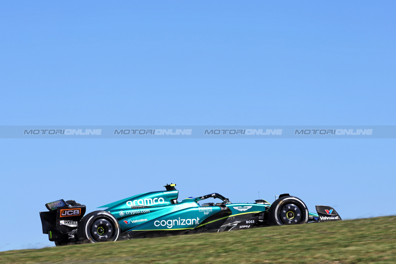 GP STATI UNITI, Fernando Alonso (ESP) Aston Martin F1 Team AMR23.

20.10.2023. Formula 1 World Championship, Rd 19, United States Grand Prix, Austin, Texas, USA, Qualifiche Day

- www.xpbimages.com, EMail: requests@xpbimages.com © Copyright: Bearne / XPB Images