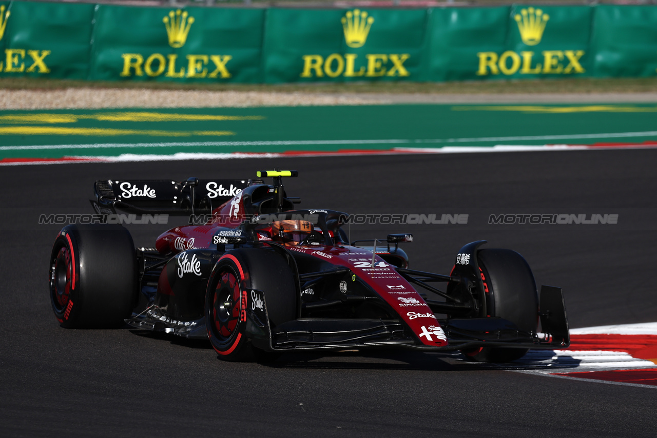 GP STATI UNITI, Zhou Guanyu (CHN) Alfa Romeo F1 Team C43.

20.10.2023. Formula 1 World Championship, Rd 19, United States Grand Prix, Austin, Texas, USA, Qualifiche Day

- www.xpbimages.com, EMail: requests@xpbimages.com © Copyright: Moy / XPB Images