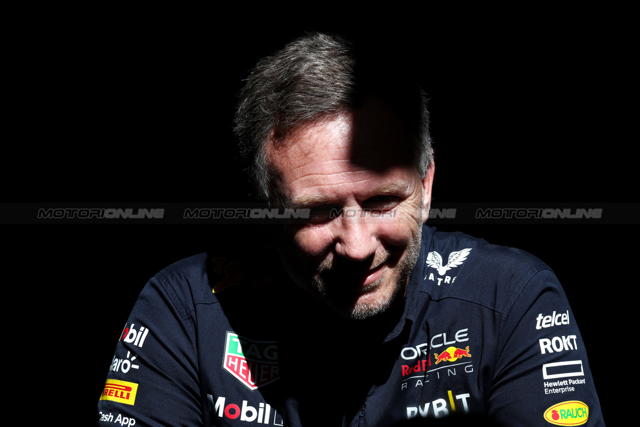 GP STATI UNITI, Christian Horner (GBR) Red Bull Racing Team Principal.

20.10.2023. Formula 1 World Championship, Rd 19, United States Grand Prix, Austin, Texas, USA, Qualifiche Day

- www.xpbimages.com, EMail: requests@xpbimages.com © Copyright: Moy / XPB Images