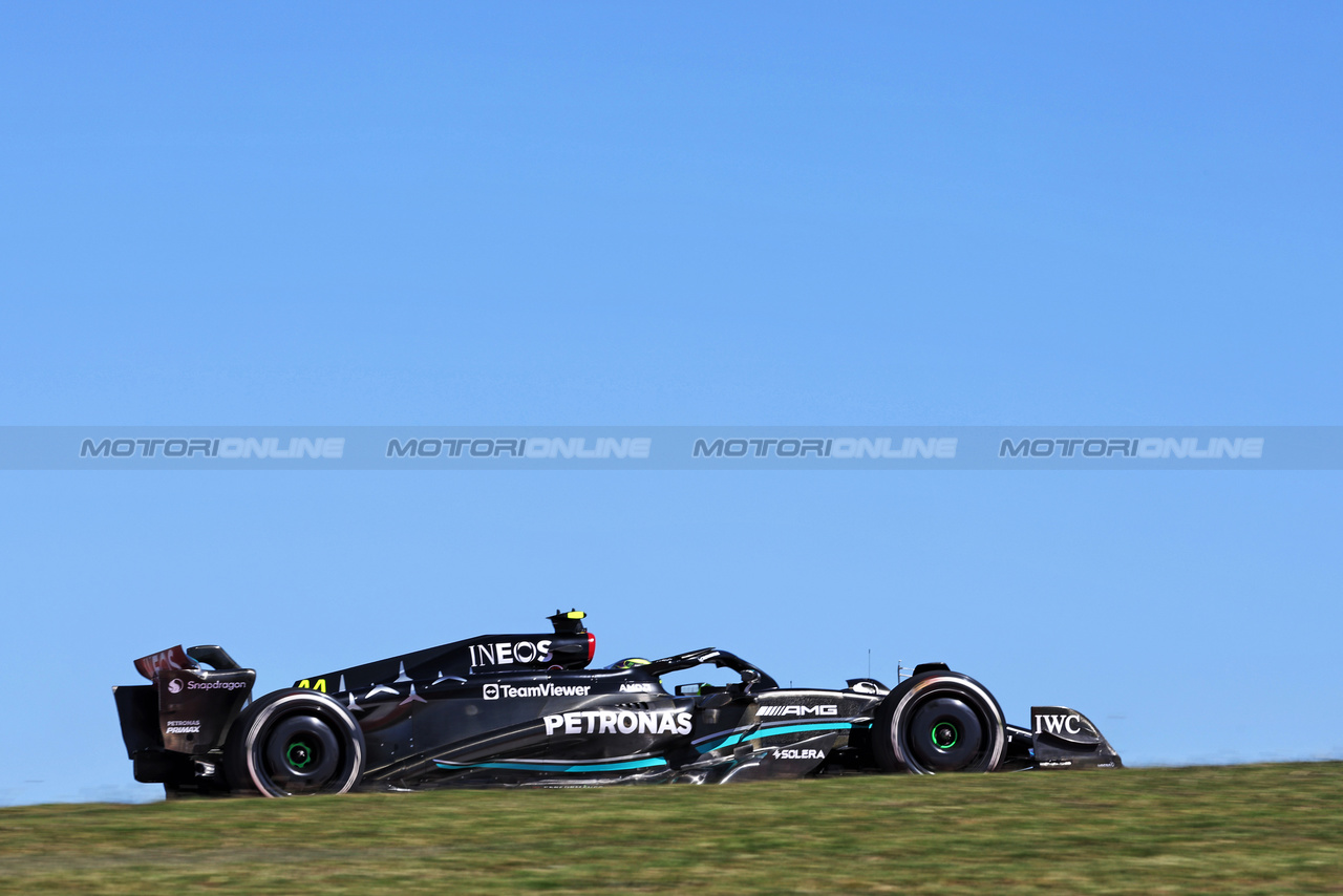 GP STATI UNITI, Lewis Hamilton (GBR) Mercedes AMG F1 W14.

20.10.2023. Formula 1 World Championship, Rd 19, United States Grand Prix, Austin, Texas, USA, Qualifiche Day

- www.xpbimages.com, EMail: requests@xpbimages.com © Copyright: Bearne / XPB Images