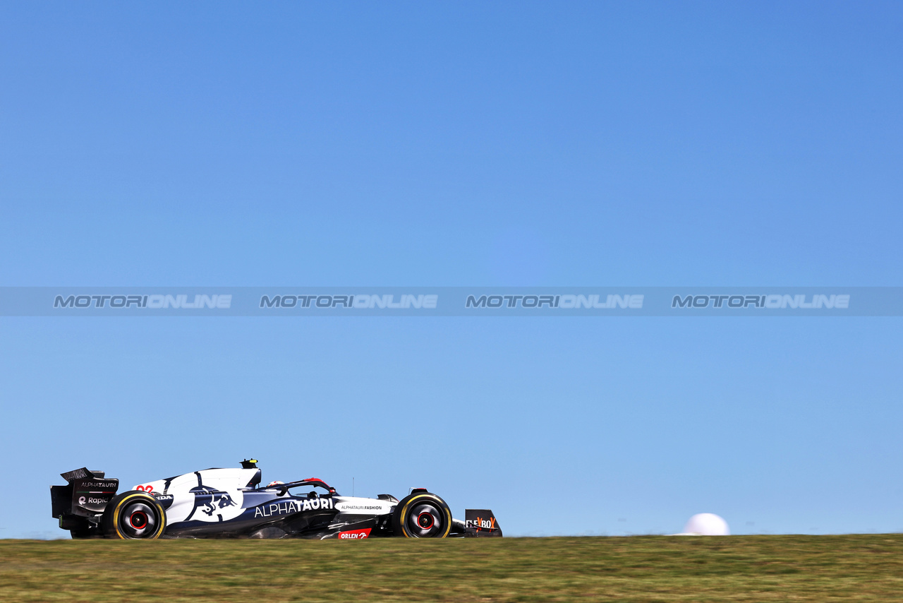 GP STATI UNITI, Yuki Tsunoda (JPN) AlphaTauri AT04.

20.10.2023. Formula 1 World Championship, Rd 19, United States Grand Prix, Austin, Texas, USA, Qualifiche Day

- www.xpbimages.com, EMail: requests@xpbimages.com © Copyright: Bearne / XPB Images