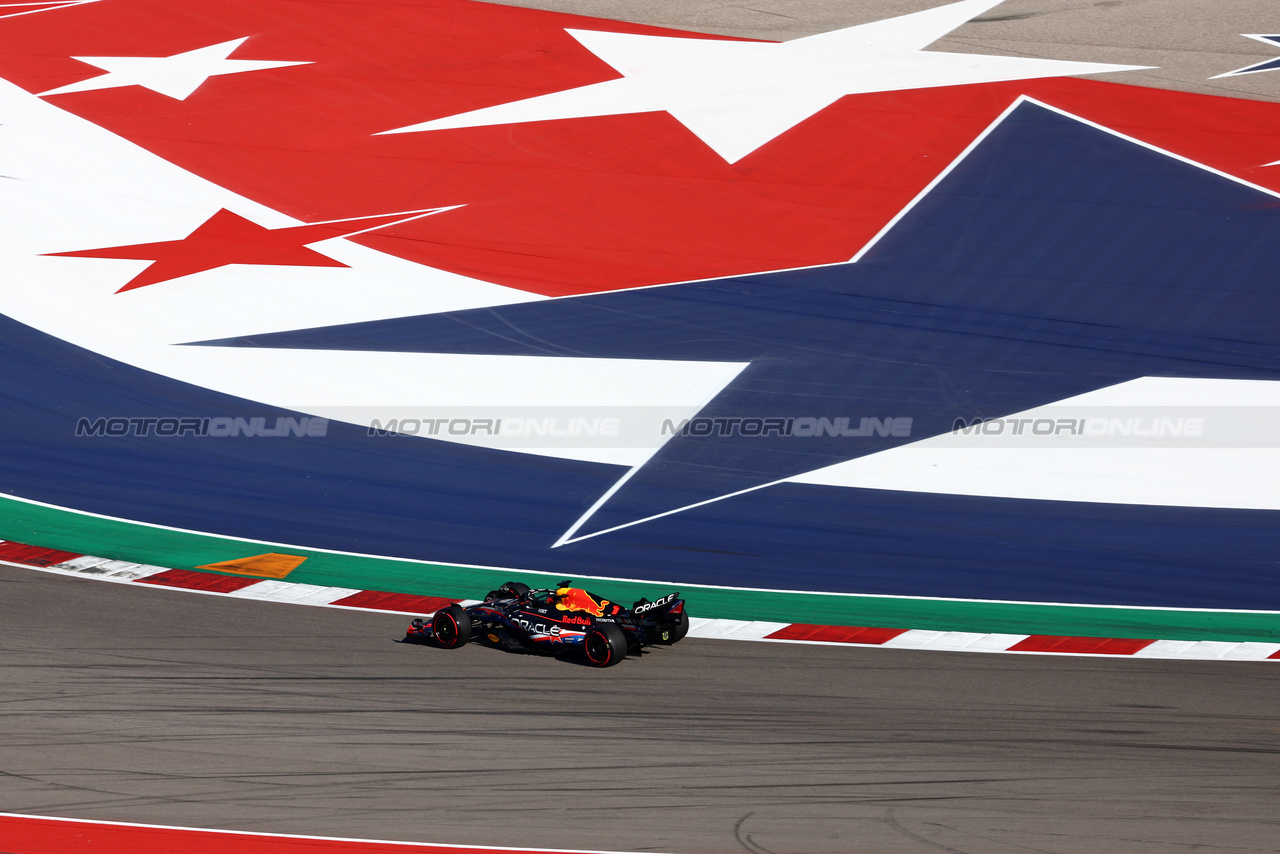GP STATI UNITI, Max Verstappen (NLD) Red Bull Racing RB19.

20.10.2023. Formula 1 World Championship, Rd 19, United States Grand Prix, Austin, Texas, USA, Qualifiche Day

 - www.xpbimages.com, EMail: requests@xpbimages.com © Copyright: Coates / XPB Images