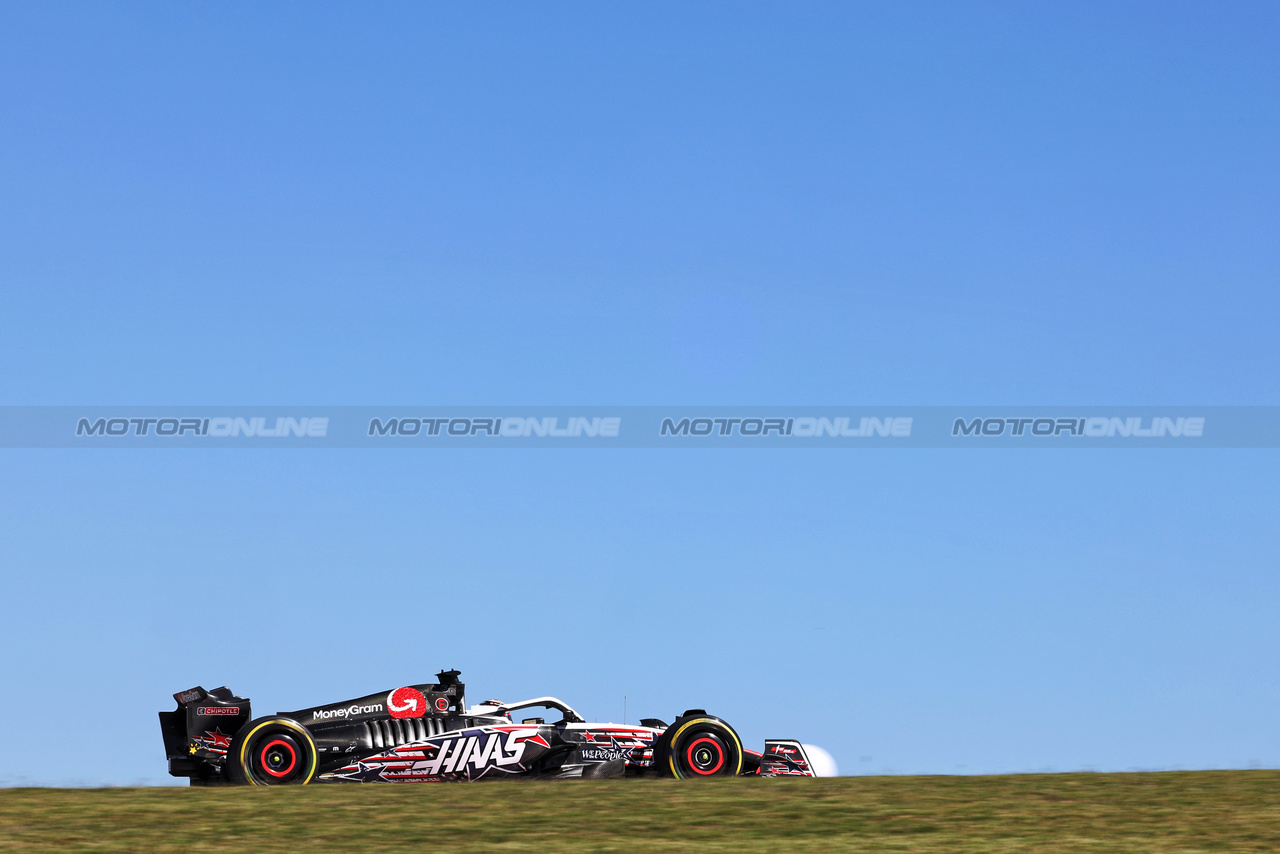 GP STATI UNITI, Kevin Magnussen (DEN) Haas VF-23.

20.10.2023. Formula 1 World Championship, Rd 19, United States Grand Prix, Austin, Texas, USA, Qualifiche Day

- www.xpbimages.com, EMail: requests@xpbimages.com © Copyright: Bearne / XPB Images