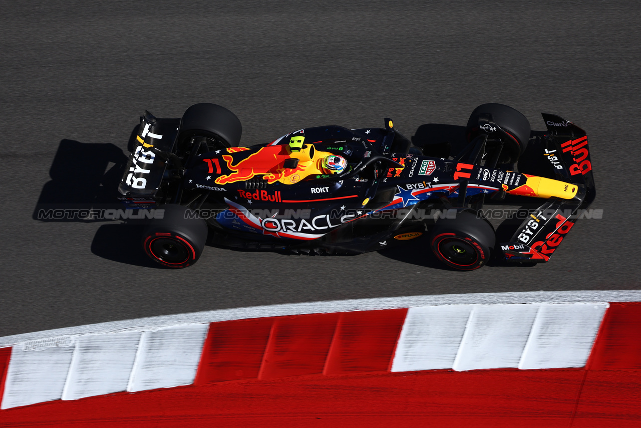 GP STATI UNITI, Sergio Perez (MEX) Red Bull Racing RB19.

20.10.2023. Formula 1 World Championship, Rd 19, United States Grand Prix, Austin, Texas, USA, Qualifiche Day

 - www.xpbimages.com, EMail: requests@xpbimages.com © Copyright: Coates / XPB Images