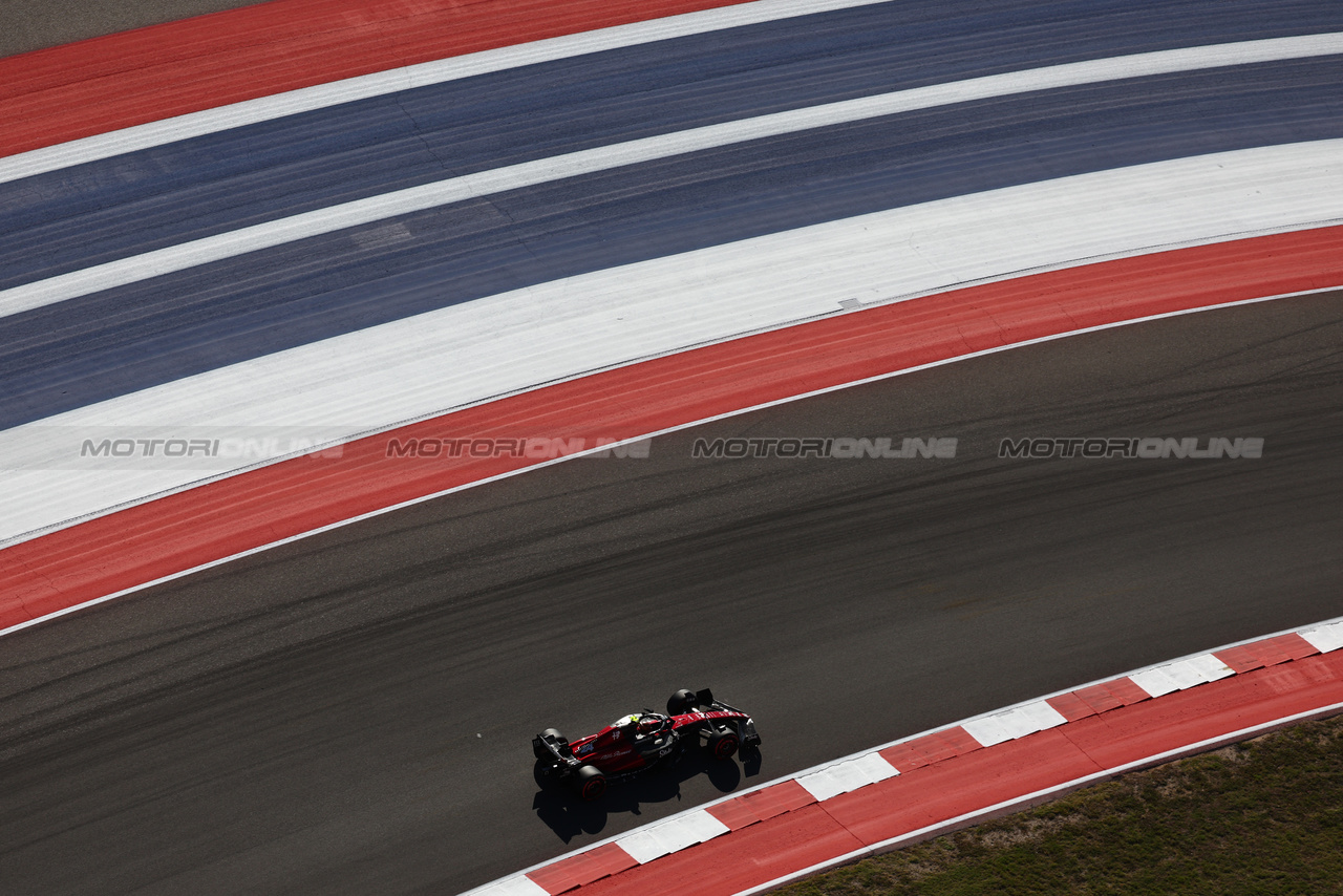 GP STATI UNITI, Valtteri Bottas (FIN) Alfa Romeo F1 Team C43.

20.10.2023. Formula 1 World Championship, Rd 19, United States Grand Prix, Austin, Texas, USA, Qualifiche Day

 - www.xpbimages.com, EMail: requests@xpbimages.com © Copyright: Coates / XPB Images