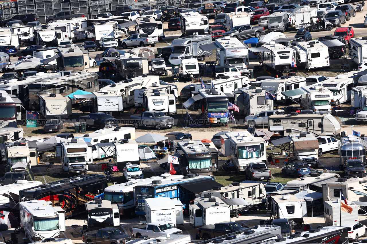 GP STATI UNITI, Circuit Atmosfera - fans' caravans e motorhomes.

20.10.2023. Formula 1 World Championship, Rd 19, United States Grand Prix, Austin, Texas, USA, Qualifiche Day

 - www.xpbimages.com, EMail: requests@xpbimages.com © Copyright: Coates / XPB Images