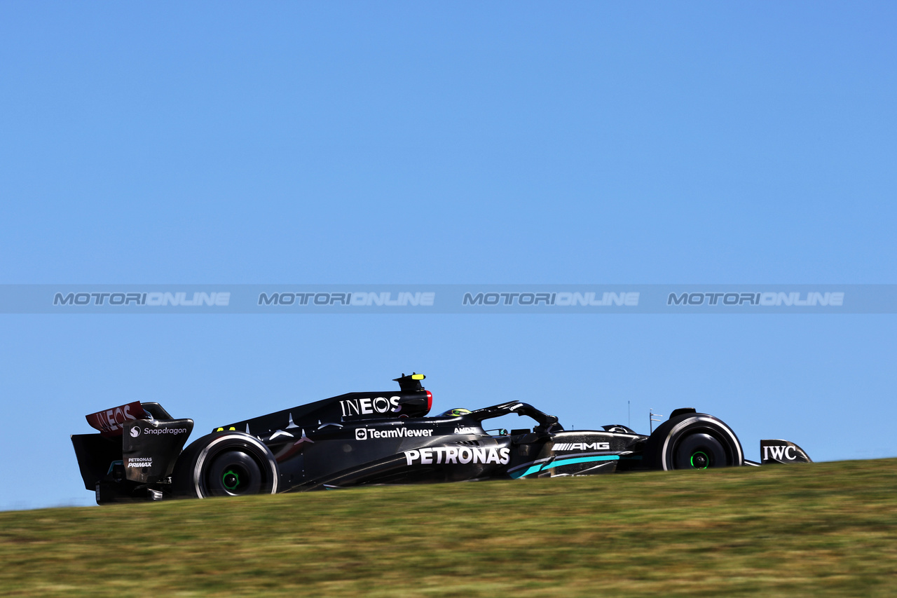 GP STATI UNITI, Lewis Hamilton (GBR) Mercedes AMG F1 W14.

20.10.2023. Formula 1 World Championship, Rd 19, United States Grand Prix, Austin, Texas, USA, Qualifiche Day

- www.xpbimages.com, EMail: requests@xpbimages.com © Copyright: Bearne / XPB Images