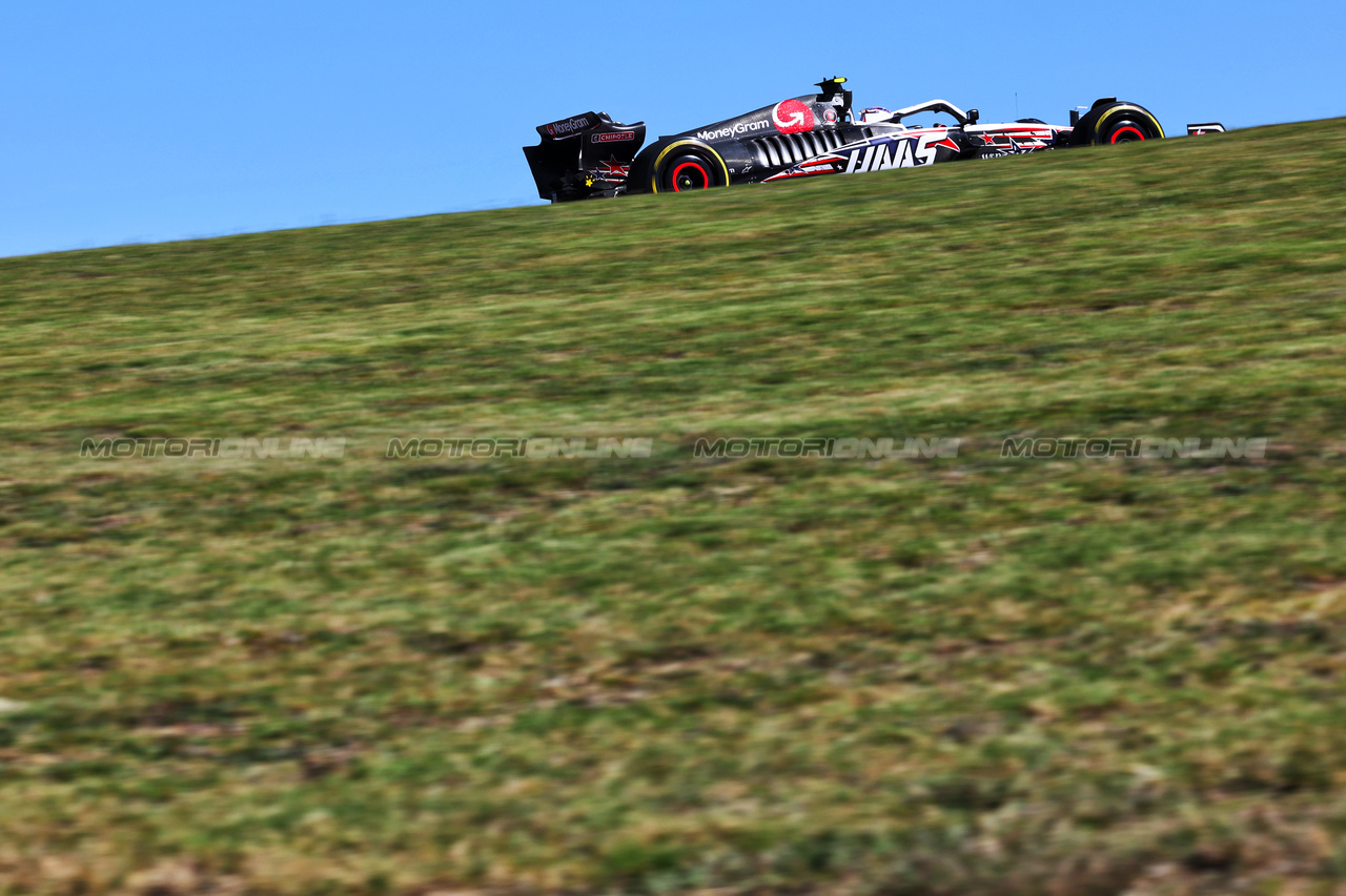 GP STATI UNITI, Nico Hulkenberg (GER) Haas VF-23.

20.10.2023. Formula 1 World Championship, Rd 19, United States Grand Prix, Austin, Texas, USA, Qualifiche Day

- www.xpbimages.com, EMail: requests@xpbimages.com © Copyright: Bearne / XPB Images