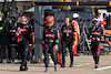GP STATI UNITI, Zhou Guanyu (CHN) Alfa Romeo F1 Team e Valtteri Bottas (FIN) Alfa Romeo F1 Team.
20.10.2023. Formula 1 World Championship, Rd 19, United States Grand Prix, Austin, Texas, USA, Qualifiche Day
- www.xpbimages.com, EMail: requests@xpbimages.com © Copyright: Batchelor / XPB Images