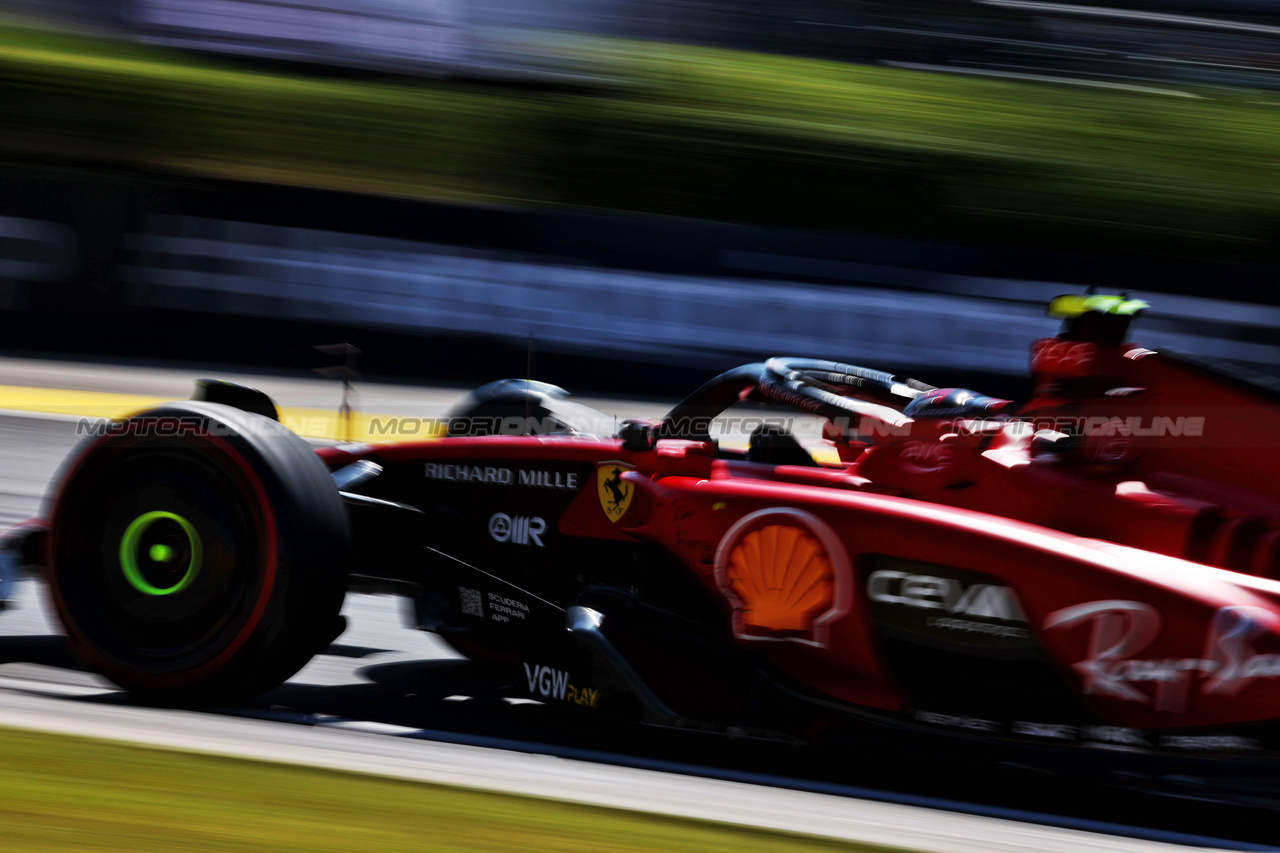 GP UNGHERIA, Carlos Sainz Jr (ESP) Ferrari SF-23.

23.07.2023. Formula 1 World Championship, Rd 12, Hungarian Grand Prix, Budapest, Hungary, Gara Day.

 - www.xpbimages.com, EMail: requests@xpbimages.com © Copyright: Coates / XPB Images