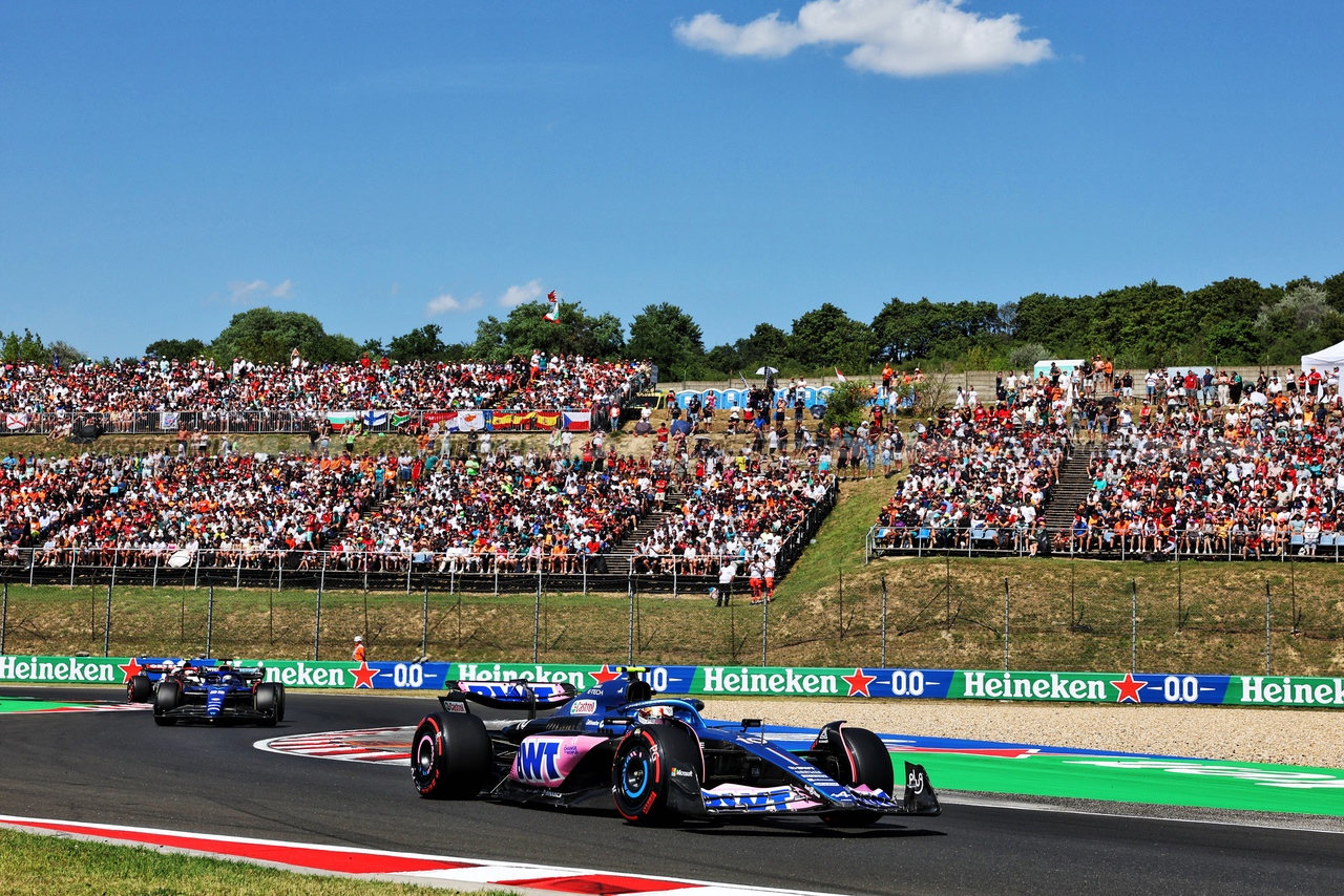 GP UNGHERIA, Pierre Gasly (FRA) Alpine F1 Team A523.

23.07.2023. Formula 1 World Championship, Rd 12, Hungarian Grand Prix, Budapest, Hungary, Gara Day.

- www.xpbimages.com, EMail: requests@xpbimages.com © Copyright: Bearne / XPB Images