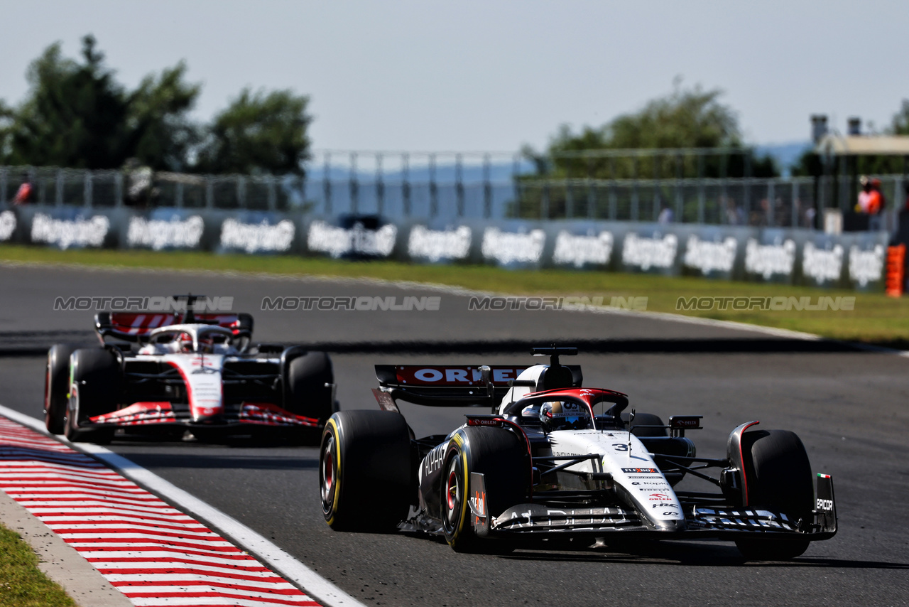 GP UNGHERIA, Daniel Ricciardo (AUS) AlphaTauri AT04.



23.07.2023. Formula 1 World Championship, Rd 12, Hungarian Grand Prix, Budapest, Hungary, Gara Day.

 - www.xpbimages.com, EMail: requests@xpbimages.com © Copyright: Coates / XPB Images