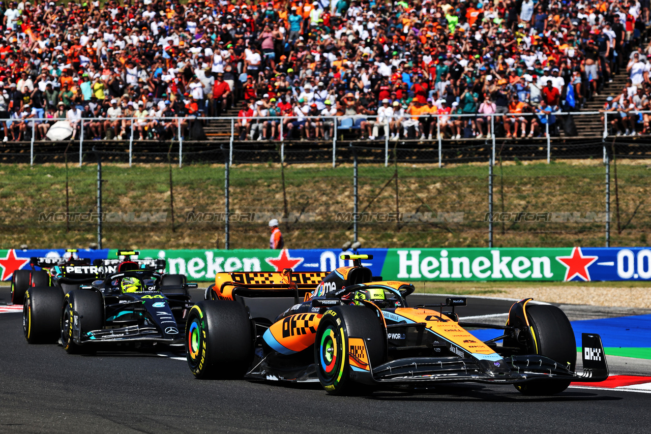 GP UNGHERIA, Lando Norris (GBR) McLaren MCL60.

23.07.2023. Formula 1 World Championship, Rd 12, Hungarian Grand Prix, Budapest, Hungary, Gara Day.

- www.xpbimages.com, EMail: requests@xpbimages.com © Copyright: Bearne / XPB Images