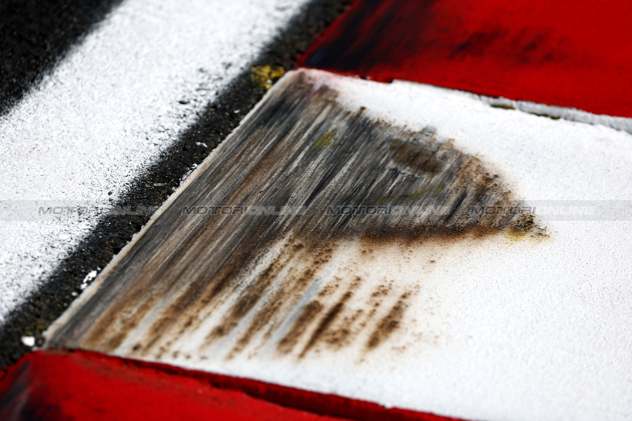 GP UNGHERIA, Circuit Atmosfera - scraped kerb detail.

23.07.2023. Formula 1 World Championship, Rd 12, Hungarian Grand Prix, Budapest, Hungary, Gara Day.

 - www.xpbimages.com, EMail: requests@xpbimages.com © Copyright: Coates / XPB Images