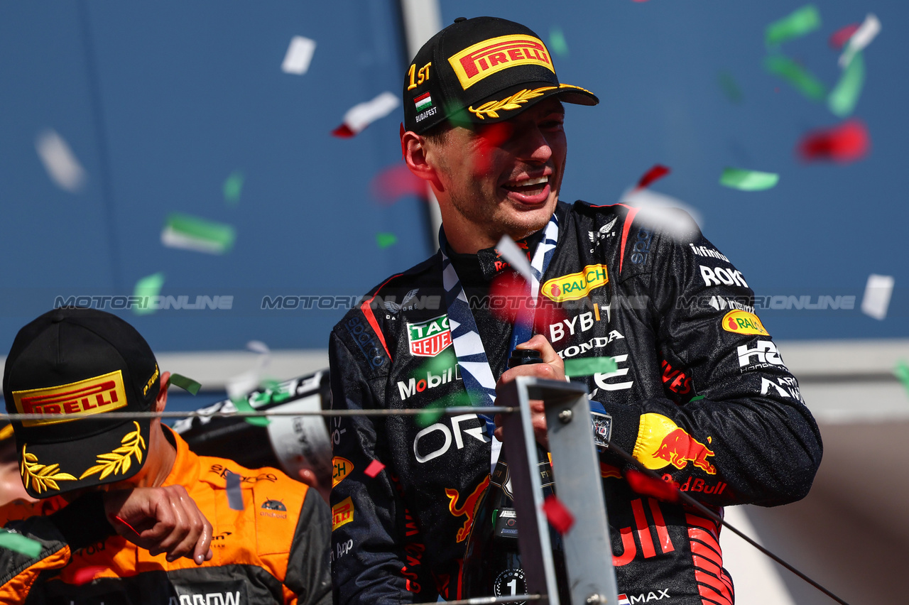 GP UNGHERIA, Max Verstappen (NLD), Red Bull Racing 
23.07.2023. Formula 1 World Championship, Rd 12, Hungarian Grand Prix, Budapest, Hungary, Gara Day.
- www.xpbimages.com, EMail: requests@xpbimages.com © Copyright: Charniaux / XPB Images