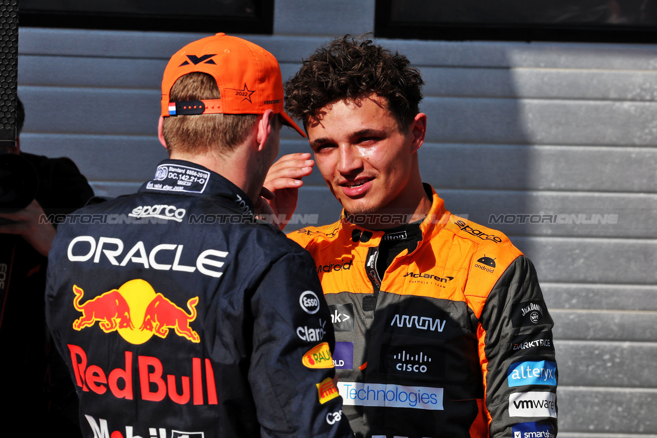 GP UNGHERIA, (L to R): Gara winner Max Verstappen (NLD) Red Bull Racing in parc ferme with second placed Lando Norris (GBR) McLaren.

23.07.2023. Formula 1 World Championship, Rd 12, Hungarian Grand Prix, Budapest, Hungary, Gara Day.

- www.xpbimages.com, EMail: requests@xpbimages.com © Copyright: Moy / XPB Images