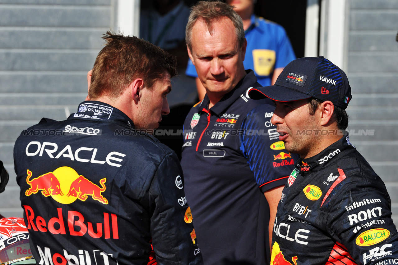 GP UNGHERIA, (L to R): Gara winner Max Verstappen (NLD) Red Bull Racing in parc ferme with team mate Sergio Perez (MEX) Red Bull Racing.

23.07.2023. Formula 1 World Championship, Rd 12, Hungarian Grand Prix, Budapest, Hungary, Gara Day.

- www.xpbimages.com, EMail: requests@xpbimages.com © Copyright: Moy / XPB Images