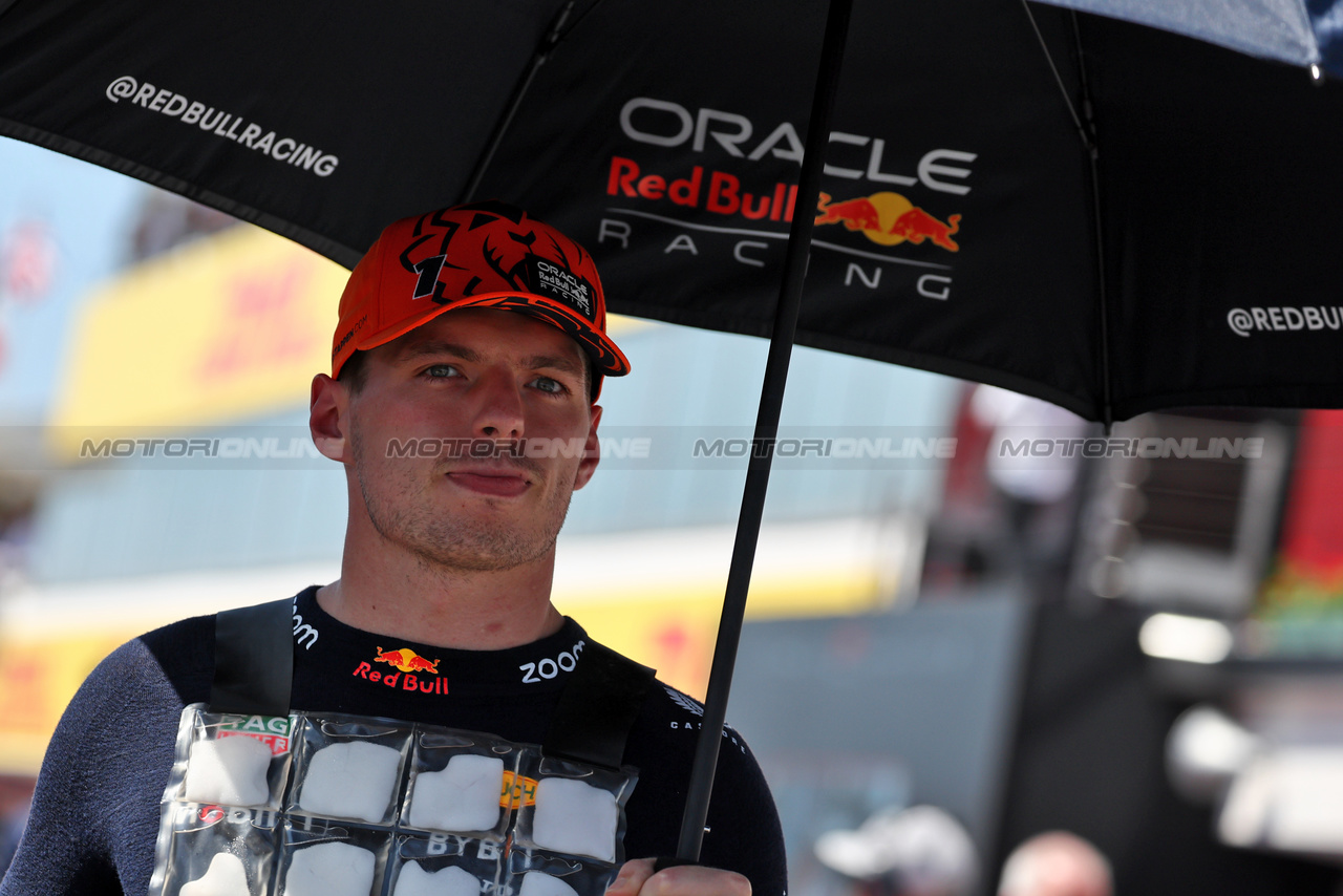 GP UNGHERIA, Max Verstappen (NLD) Red Bull Racing on the grid.

23.07.2023. Formula 1 World Championship, Rd 12, Hungarian Grand Prix, Budapest, Hungary, Gara Day.

- www.xpbimages.com, EMail: requests@xpbimages.com © Copyright: Moy / XPB Images