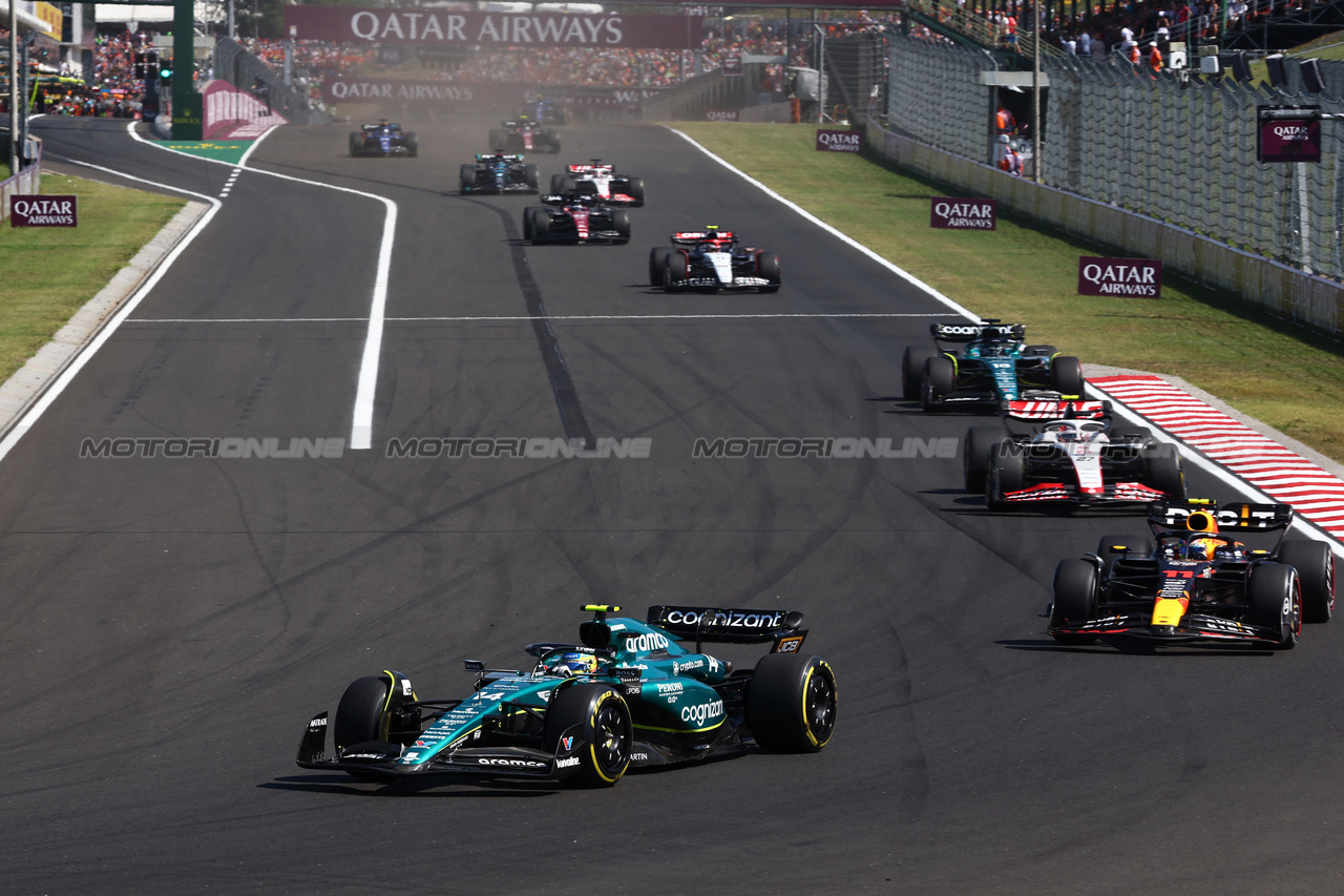 GP UNGHERIA, Fernando Alonso (ESP) Aston Martin F1 Team AMR23.

23.07.2023. Formula 1 World Championship, Rd 12, Hungarian Grand Prix, Budapest, Hungary, Gara Day.

- www.xpbimages.com, EMail: requests@xpbimages.com © Copyright: Charniaux / XPB Images