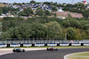 GP UNGHERIA, Valtteri Bottas (FIN) Alfa Romeo F1 Team C43 davanti a Fernando Alonso (ESP) Aston Martin F1 Team AMR23.
23.07.2023. Formula 1 World Championship, Rd 12, Hungarian Grand Prix, Budapest, Hungary, Gara Day.
- www.xpbimages.com, EMail: requests@xpbimages.com © Copyright: Charniaux / XPB Images