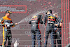 GP UNGHERIA, The podium (L to R): Lando Norris (GBR) McLaren, second; Max Verstappen (NLD) Red Bull Racing, vincitore; Sergio Perez (MEX) Red Bull Racing, third; Paul Monaghan (GBR) Red Bull Racing Chief Engineer.
23.07.2023. Formula 1 World Championship, Rd 12, Hungarian Grand Prix, Budapest, Hungary, Gara Day.
- www.xpbimages.com, EMail: requests@xpbimages.com © Copyright: Moy / XPB Images