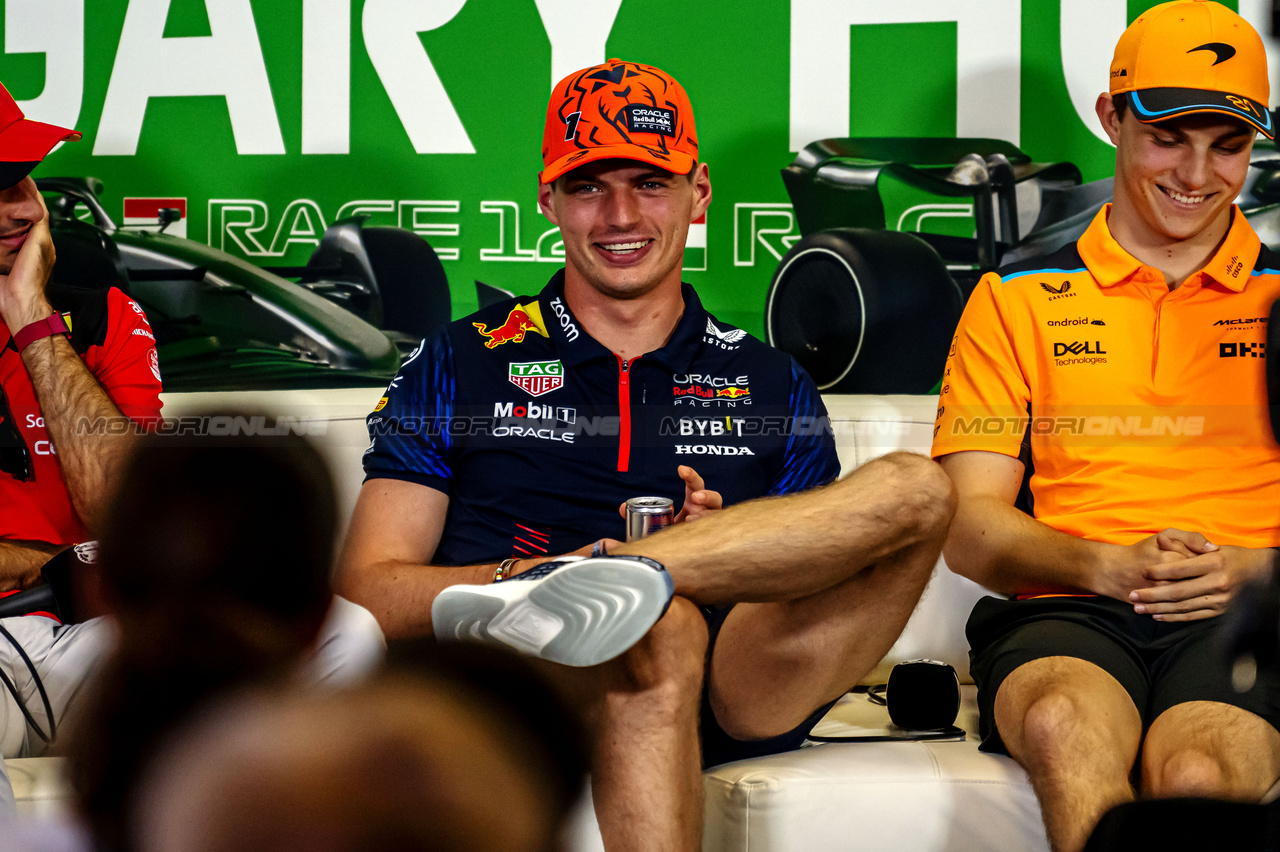 GP UNGHERIA, (L to R): Max Verstappen (NLD) Red Bull Racing e Oscar Piastri (AUS) McLaren in the FIA Press Conference.

20.07.2023. Formula 1 World Championship, Rd 12, Hungarian Grand Prix, Budapest, Hungary, Preparation Day.

- www.xpbimages.com, EMail: requests@xpbimages.com © Copyright: XPB Images