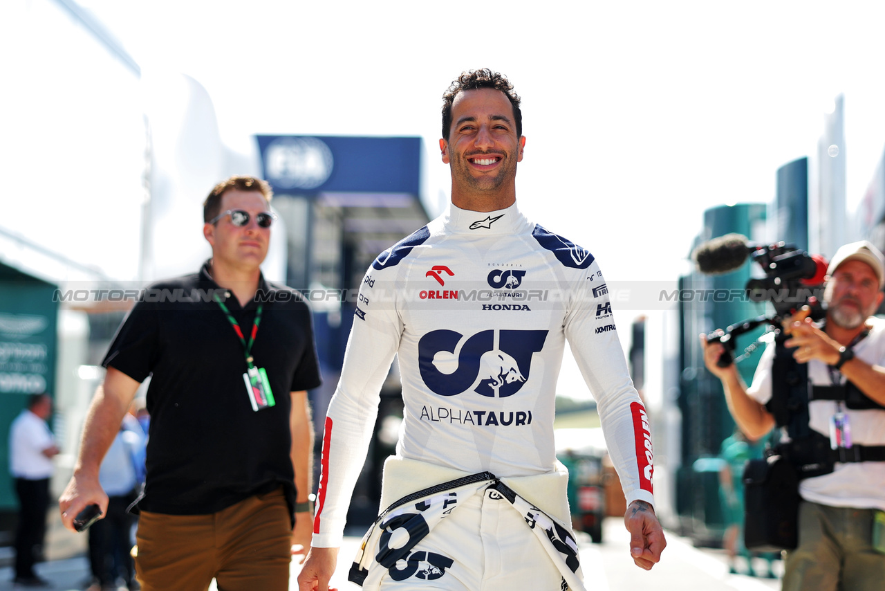 GP UNGHERIA, Daniel Ricciardo (AUS) AlphaTauri.

20.07.2023. Formula 1 World Championship, Rd 12, Hungarian Grand Prix, Budapest, Hungary, Preparation Day.

- www.xpbimages.com, EMail: requests@xpbimages.com © Copyright: Bearne / XPB Images