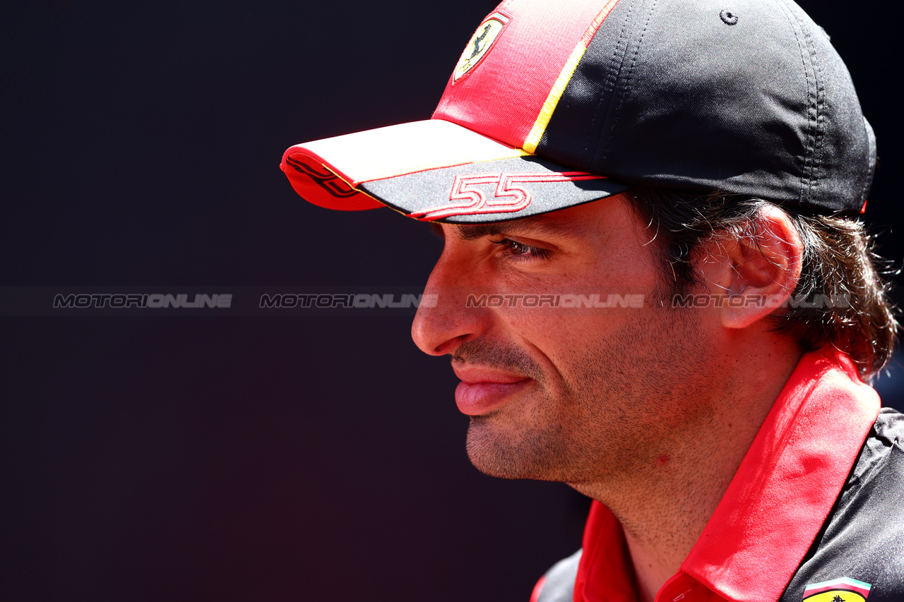 GP UNGHERIA, Carlos Sainz Jr (ESP) Ferrari.

20.07.2023. Formula 1 World Championship, Rd 12, Hungarian Grand Prix, Budapest, Hungary, Preparation Day.

 - www.xpbimages.com, EMail: requests@xpbimages.com © Copyright: Coates / XPB Images