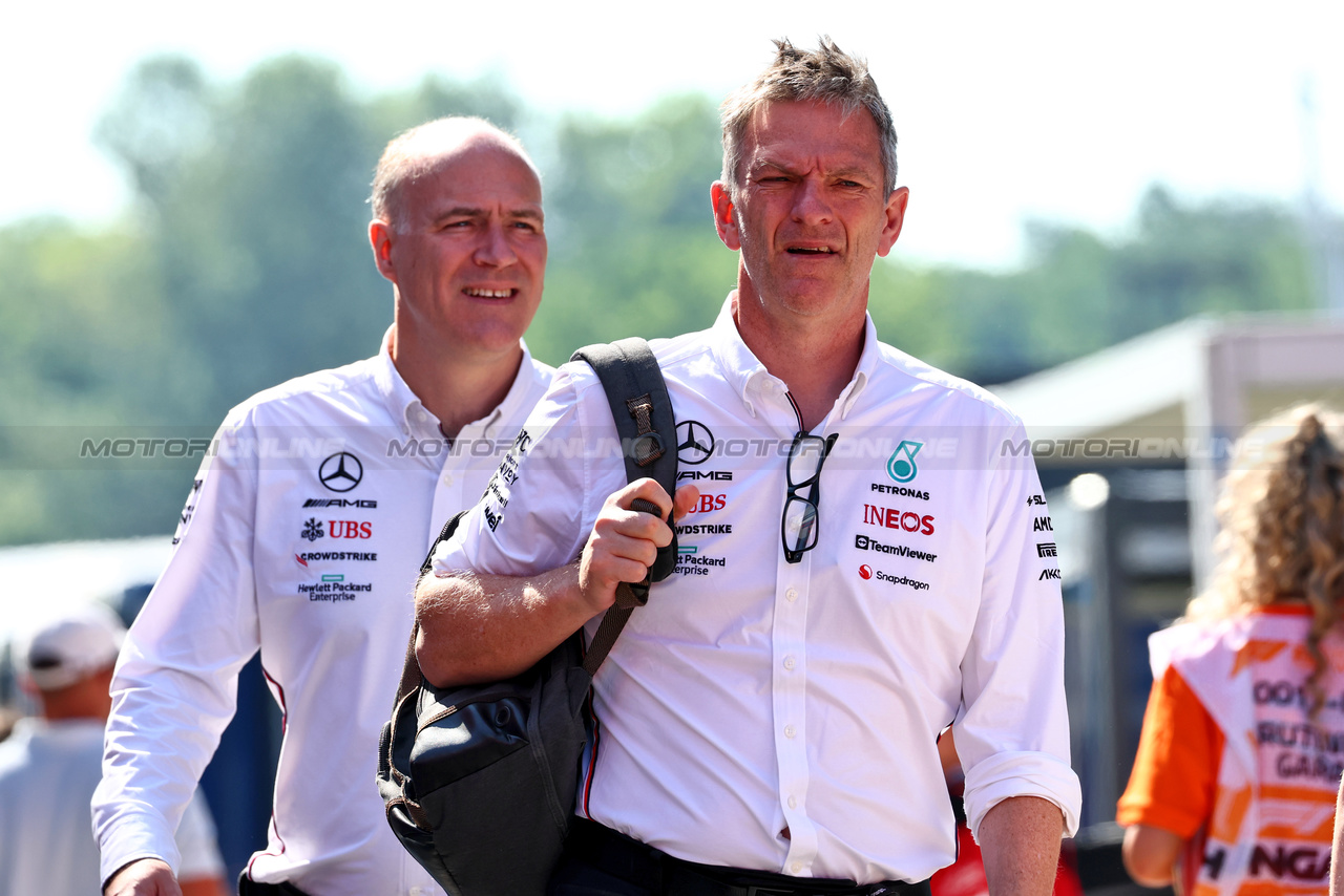 GP UNGHERIA, James Allison (GBR) Mercedes AMG F1 Technical Director.

22.07.2023. Formula 1 World Championship, Rd 12, Hungarian Grand Prix, Budapest, Hungary, Qualifiche Day.

 - www.xpbimages.com, EMail: requests@xpbimages.com © Copyright: Coates / XPB Images