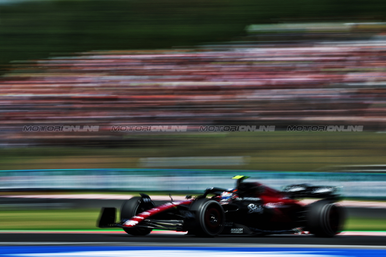 GP UNGHERIA, Zhou Guanyu (CHN) Alfa Romeo F1 Team C43.

22.07.2023. Formula 1 World Championship, Rd 12, Hungarian Grand Prix, Budapest, Hungary, Qualifiche Day.

- www.xpbimages.com, EMail: requests@xpbimages.com © Copyright: Moy / XPB Images