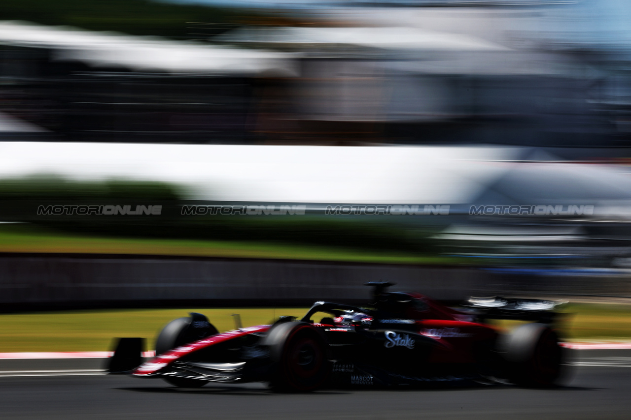 GP UNGHERIA, Valtteri Bottas (FIN) Alfa Romeo F1 Team C43.

22.07.2023. Formula 1 World Championship, Rd 12, Hungarian Grand Prix, Budapest, Hungary, Qualifiche Day.

 - www.xpbimages.com, EMail: requests@xpbimages.com © Copyright: Coates / XPB Images