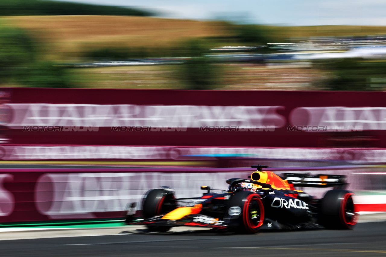 GP UNGHERIA, Max Verstappen (NLD) Red Bull Racing RB19.

22.07.2023. Formula 1 World Championship, Rd 12, Hungarian Grand Prix, Budapest, Hungary, Qualifiche Day.

 - www.xpbimages.com, EMail: requests@xpbimages.com © Copyright: Coates / XPB Images