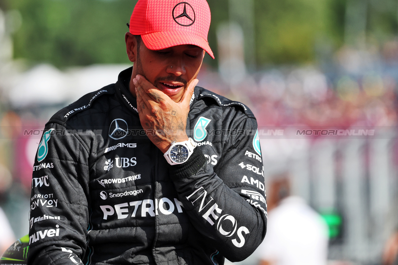 GP UNGHERIA, Psitr Lewis Hamilton (GBR) Mercedes AMG F1 in qualifying parc ferme.

22.07.2023. Formula 1 World Championship, Rd 12, Hungarian Grand Prix, Budapest, Hungary, Qualifiche Day.

- www.xpbimages.com, EMail: requests@xpbimages.com © Copyright: Bearne / XPB Images