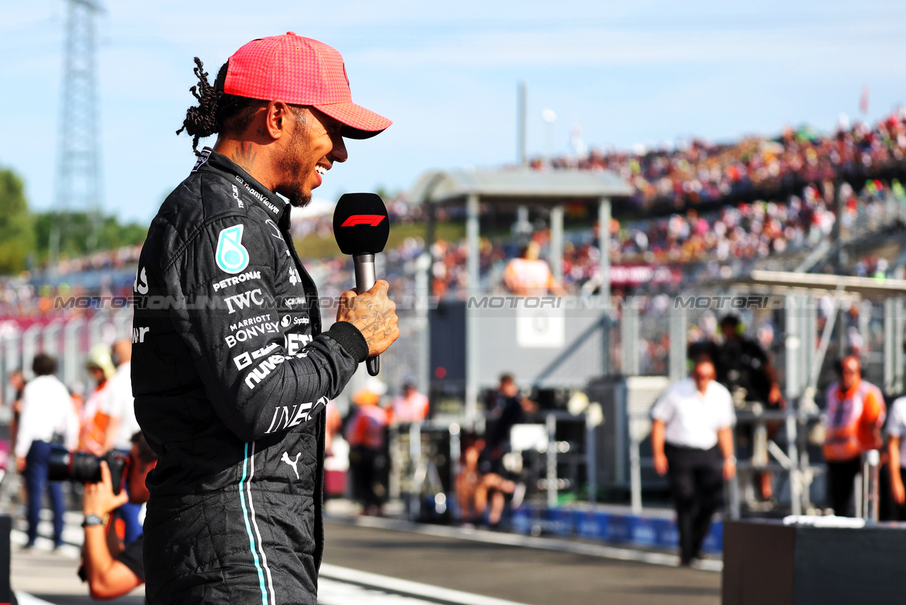 GP UNGHERIA, Psitr Lewis Hamilton (GBR) Mercedes AMG F1 in qualifying parc ferme.

22.07.2023. Formula 1 World Championship, Rd 12, Hungarian Grand Prix, Budapest, Hungary, Qualifiche Day.

- www.xpbimages.com, EMail: requests@xpbimages.com © Copyright: Bearne / XPB Images