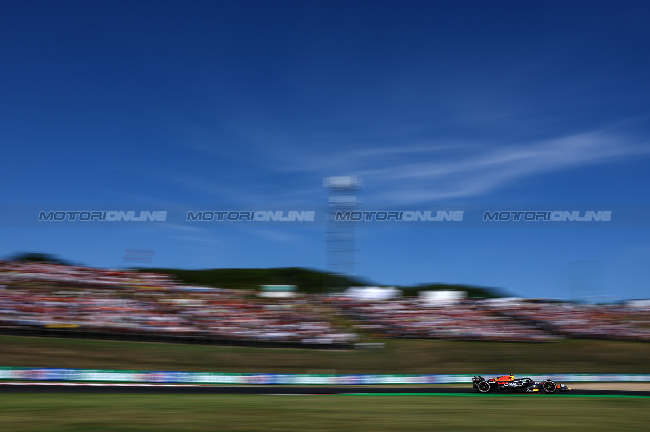 GP UNGHERIA, Sergio Perez (MEX), Red Bull Racing 
22.07.2023. Formula 1 World Championship, Rd 12, Hungarian Grand Prix, Budapest, Hungary, Qualifiche Day.
- www.xpbimages.com, EMail: requests@xpbimages.com © Copyright: Charniaux / XPB Images