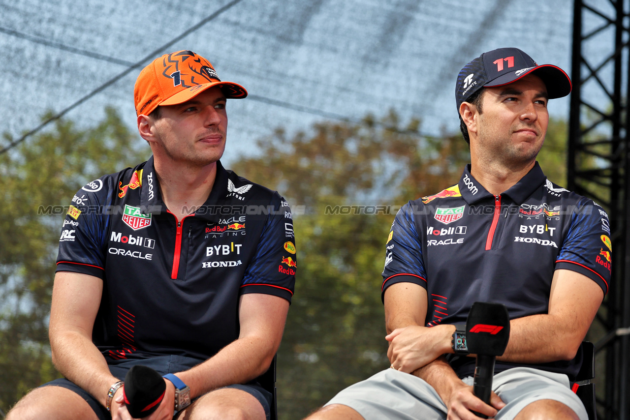 GP UNGHERIA, (L to R): Max Verstappen (NLD) Red Bull Racing e Sergio Perez (MEX) Red Bull Racing on the FanZone Stage.

22.07.2023. Formula 1 World Championship, Rd 12, Hungarian Grand Prix, Budapest, Hungary, Qualifiche Day.

- www.xpbimages.com, EMail: requests@xpbimages.com © Copyright: Moy / XPB Images